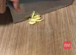 # steamed vegetables# Pickled mustard shredded beef recipe illustration 2