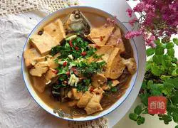 Crucipan carp stewed Illustration of how to make tofu vermicelli 8