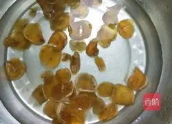 Illustration of how to make chicken stewed with dried potatoes 1