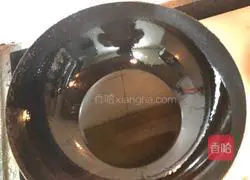 Illustration of how to make fried eggs with garlic and onions 2