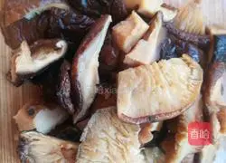 Illustration of Braised Chicken 4