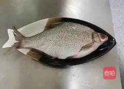 Illustration of braised Wuchang fish 1