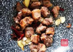 Illustration of braised taro pork ribs 5