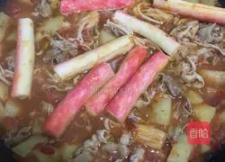 Illustration of how to make tomato stewed beef rolls 6