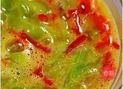 Illustration of how to make bitter melon omelette 4