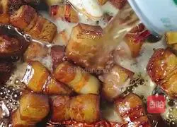 Illustration of how to make braised pork 9