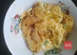 Illustration of how to make Mushu Pork 3