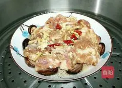 Illustration of how to make garlic steamed pork ribs 7