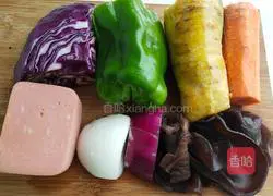 Illustration of how to make fried rice with seasonal vegetables 2