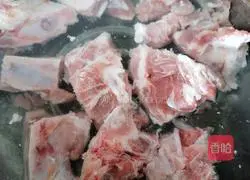 Illustration of how to make taro braised pork ribs 2