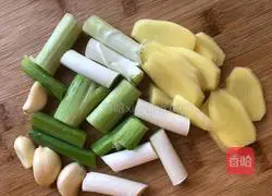 Illustration of how to make home-cooked chicken 3