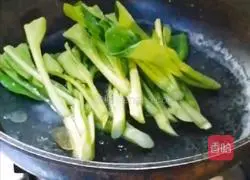 Illustration of how to make cabbage and lotus root cake 2