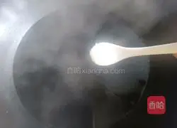 Saute minced garlic Illustration of how to make zi mustard 7