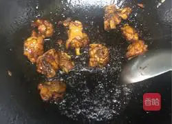 Illustration of how to cook chicken legs with potatoes 4