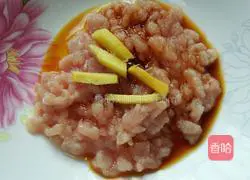 Illustration of how to make minced meat and small potatoes 1