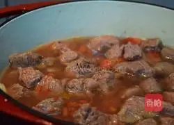 Illustration of how to make tomato beef brisket 10