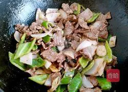 Illustration of how to make beef in oyster sauce 7