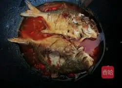 Illustration of braised golden pomfret 9