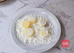 Illustration of home-style scrambled egg and tofu bento 4