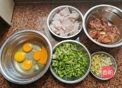 Illustration of how to make a bowl of Xiang flavor 2