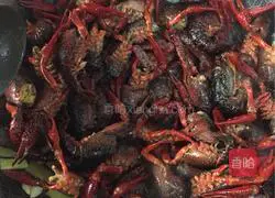 Illustration of the original braised crayfish recipe 12