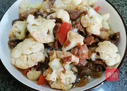 Illustration of how to make stir-fried cauliflower with meat 21