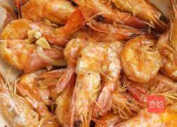 Illustration of braised prawns in oil 12