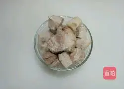 Pearl mushroom roast Pork belly recipe illustration 5