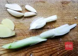 Honey Braised Pork Recipe Illustration 2