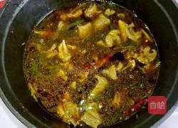 Illustration of home-style braised beef 12