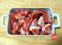 Illustration of how to make clove spareribs 1