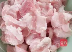 Illustration of how to make stir-fried water spinach with pork belly 2