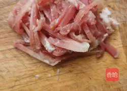 Stir-fried pork with garlic Illustration of how to make silk 4