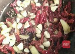 Illustration of how to make spicy chicken 7