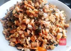 Illustration of how to make fried minced pork with first vegetables 9