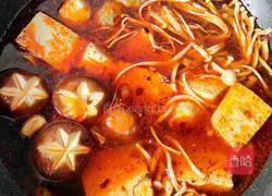 Illustration of homemade spicy hotpot 9