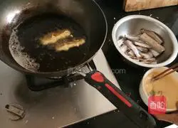 Illustration of how to make crispy hairtail 4