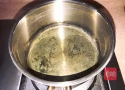 Illustration of how to make green-mouthed mussels with scallion oil 8