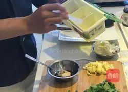 Illustration of how to make spicy shrimp 6