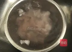 A must-order cup of Cantonese-style morning tea, illustration of how to make steamed garlic pork ribs 1