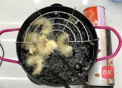 Illustration of how to make salt and pepper shrimps that you can't stop eating one bite at a time 5