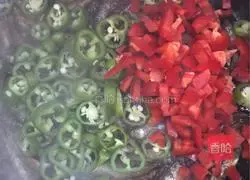 Hunan Cuisine: Illustration of Spicy Fire-Baked Fish 6