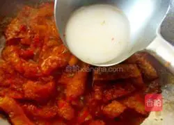 Illustration of how to make spicy and sour pickled skin 11