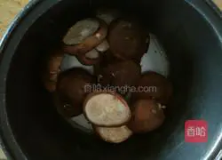 Illustration of how to cook rapeseed with mushrooms 2