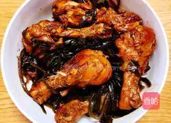 Illustration of how to make braised chicken legs with shredded kelp 9