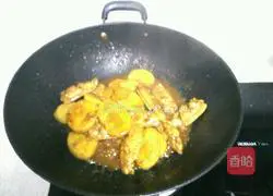 Illustration of how to make potato-roasted chicken wings 12