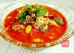 Illustration of making chicken with sour bamboo shoots in red soup 12