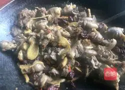 Black goat meat cooked Hakka Illustration of how to make rice wine 4