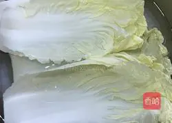 Illustration of how to make meatballs wrapped in vegetables 4