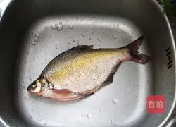 Illustration of how to make steamed bream with lemon and soy beans 1